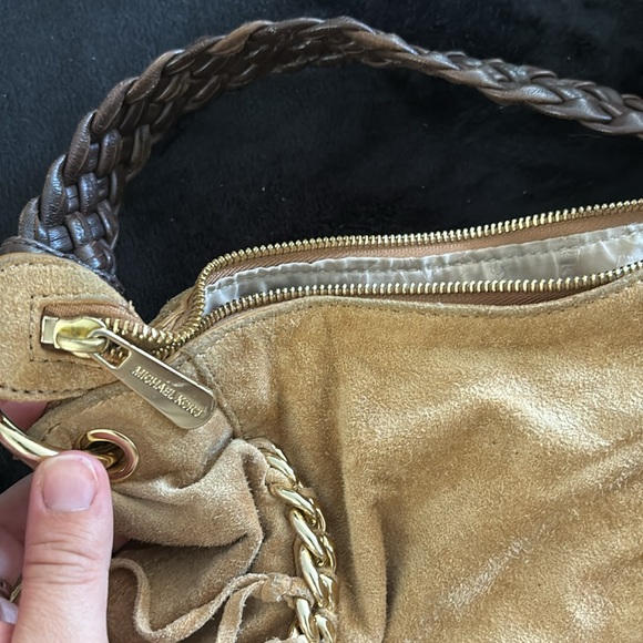 Large suede designer shoulder bag - Picture 3 of 6